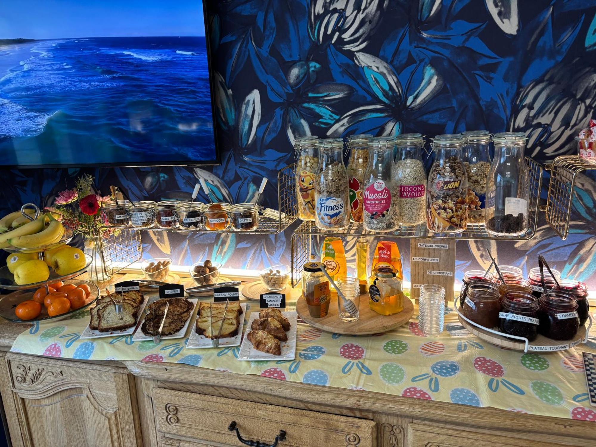 Contact Hotel - Motel Les Bleuets & Spa La Riviere-Saint-Sauveur Luaran gambar